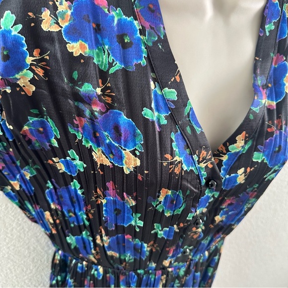 Molly BRACKEN nwt pleated floral Vneck dress - Picture 5 of 9